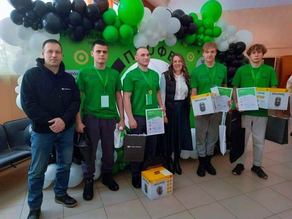 фото к статье профессионалы.jpg
